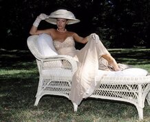 Мен ақшаға жігіттің есегін сатып аламын.