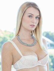 Сексуалдық қара адам аяқталды