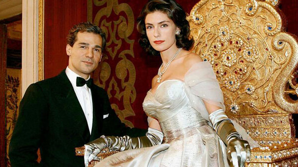 Videolarda rol oynagan mashhur modellar bilan porno