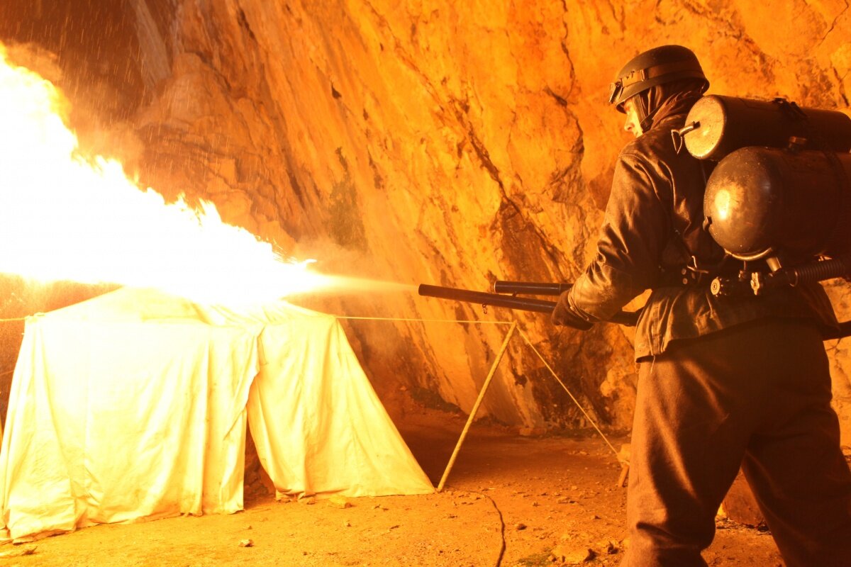 Фото: Ялта-45 / Кадр из сериала «Ялта-45» (2011) #1869204