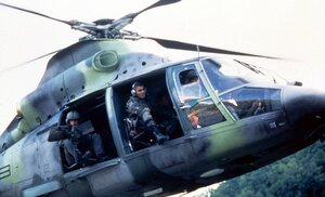 Миротворец кадр 45 онлайн-кинотеатр Эмбликс