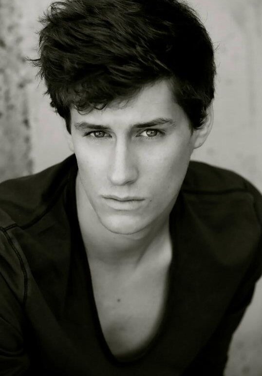 Фото: Жан Дюжарден (1972) #1175514