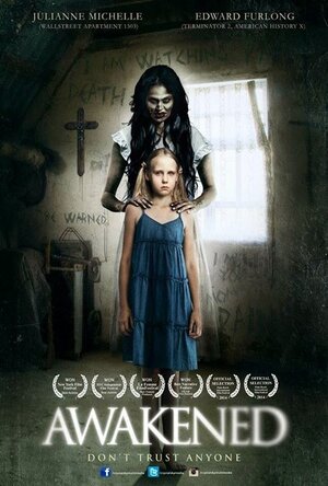Постер: (Пробуждённая, 2013 - вся информация о фильме на FilmNavi.ru