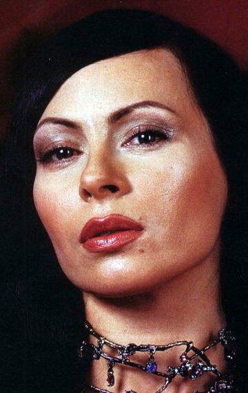 Желідегі әйелді сиқырлау видео