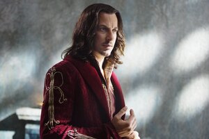 Легенда об Искателе кадр 174 на Эмбликс в Hd