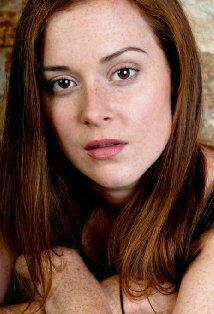 Колготки және трусики киген қыздар