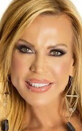 Желіде қарт адам