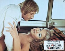 Орыс әйелінің үстемдігі туралы үйдегі видео