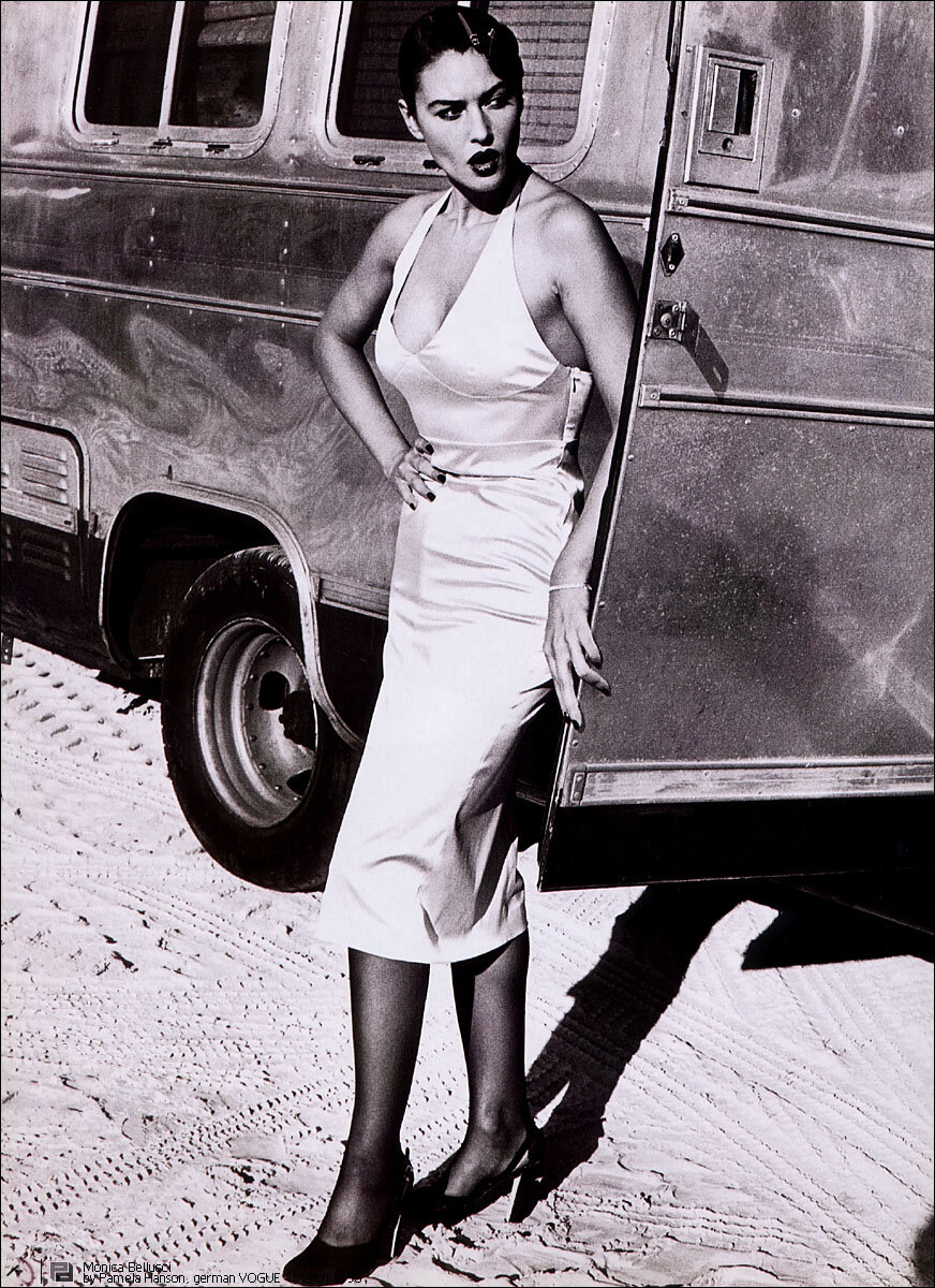 Редкие фотографии звезд. Моника Белуччи Monica bellucci, Monica bellucci young, 