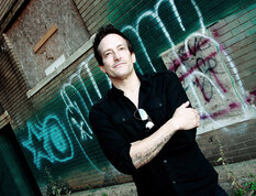 Жігіт асүйде сексуалды апайға сиып кетті