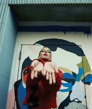 Фото: Поллианна Макинтош (1979) #3297936