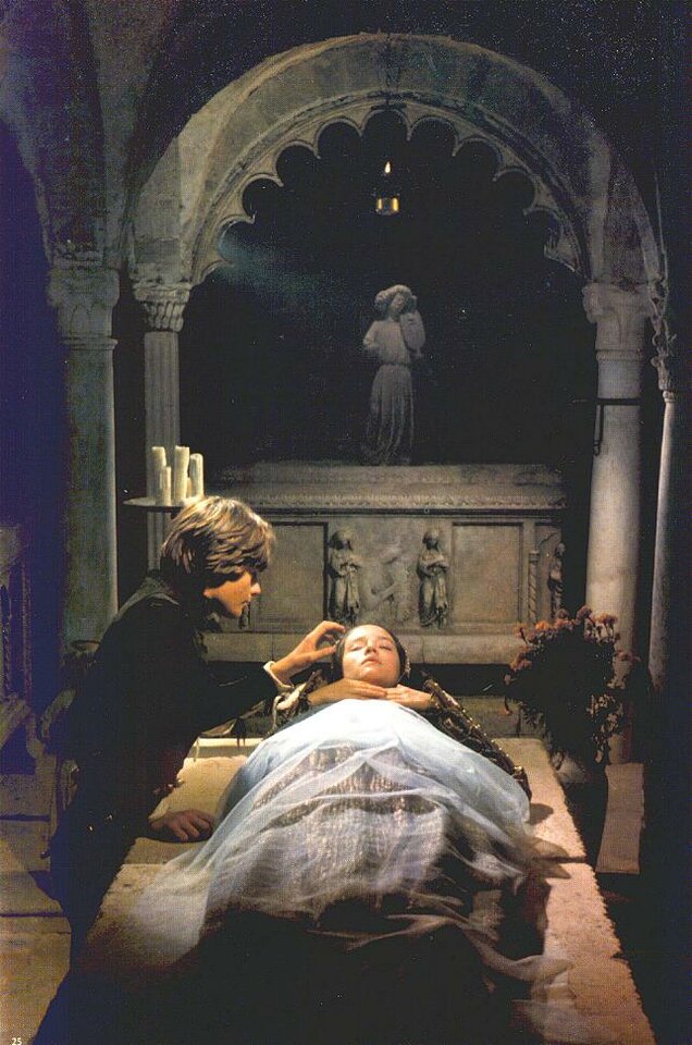 Фото: Ромео и Джульетта / Кадр из фильма «Ромео и Джульетта» (1968) #718365