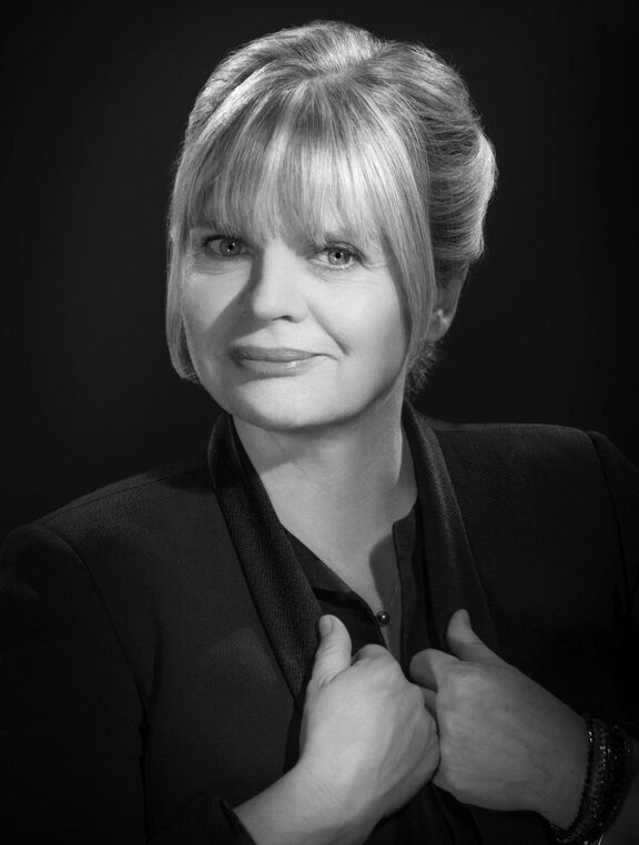 Дачадағы жасырын порно