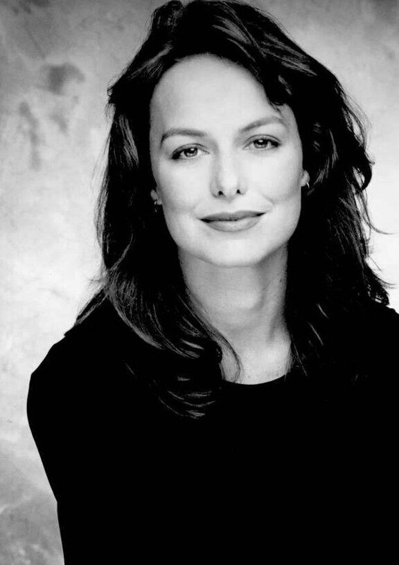 Жалаңаш Мелора Хардин