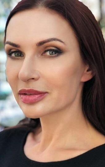 Эвелина Бледанстың лесбияндық сүйісі