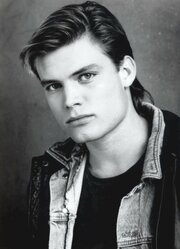 Эротикалық музыкалық бейнелерді қараңыз