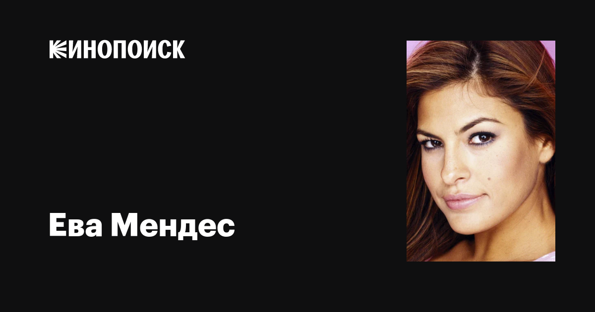 Қаланы аралап жүрген жалаңаш қыздар суреті