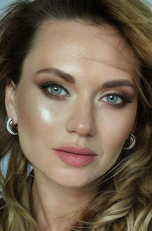 Үлкен жопа видеода мастурбация жасайды