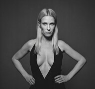 Дәрігердің кабинетіндегі секс видеосы