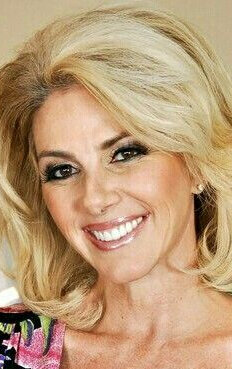 Жігіт видеода қатты жұлқиды