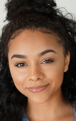 Alix Lapri: фильмы, биография, семья, фильмография — Кинопоиск