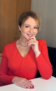 Жапон әдемі әйеліне арналған куннилингус порно