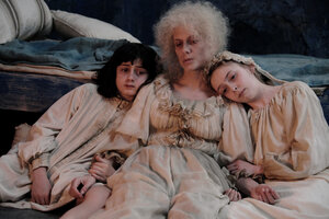 Падение короны кадр 1 онлайн-кинотеатр Эмбликс