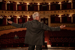 Безумный гений кадр 23 онлайн-кинотеатр Эмбликс