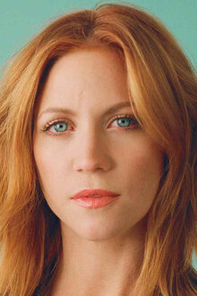 Жалаңаш американдық актриса Бриттани Сноу