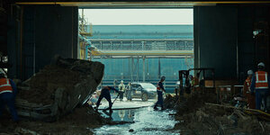 Предел кадр 7 онлайн-кинотеатр Эмбликс