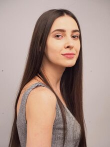 Dikni mushukiga yonaltiradi