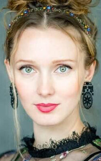 Жалаңаш Элис Сапегина