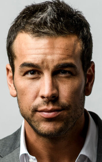 Марио Касас мүшесі