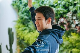 Bir dostim menga porno tomosha qilish va qiz dostini sikishimga ruxsat berdi.