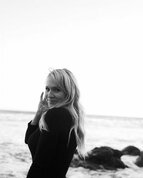 Barbara Elin Vuds yalangoch