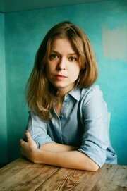 Жалаңаш Луиза Хельм