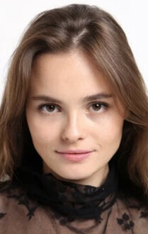 Іш киімдегі жетілген әйелдердің үйдегі фотосуреттері