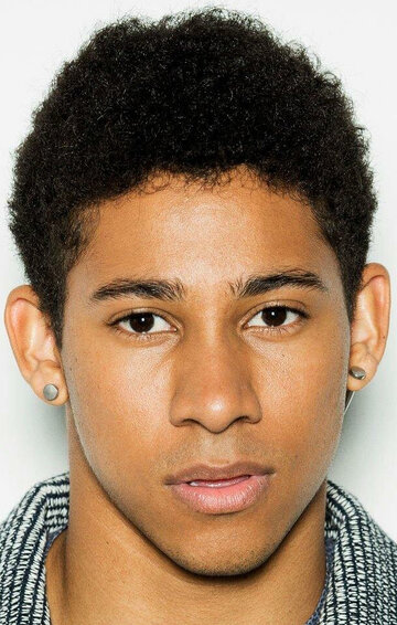 Ағасы мен әпкесі көз жасымен жыныстық қатынасқа түседі