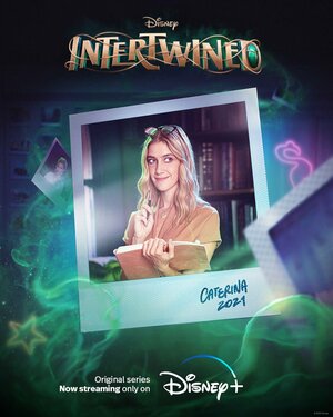 Постер: (Entrelazados, 2021 - вся информация о сериале на FilmNavi.ru