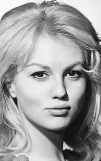 Мен орыс əйеліме есектің ішіне ситаймын