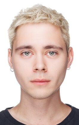 Режиссер Феликс Умаров 1994 года рождения.