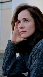 Жалаңаш ерлер мен әйелдердің фотосуреттерін қараңыз