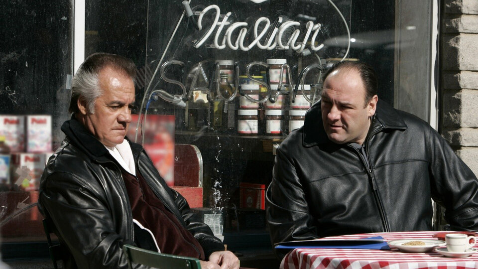 Настолки, мафия и НЛО: Что смотреть дома в выходные — Статьи на Кинопоиске