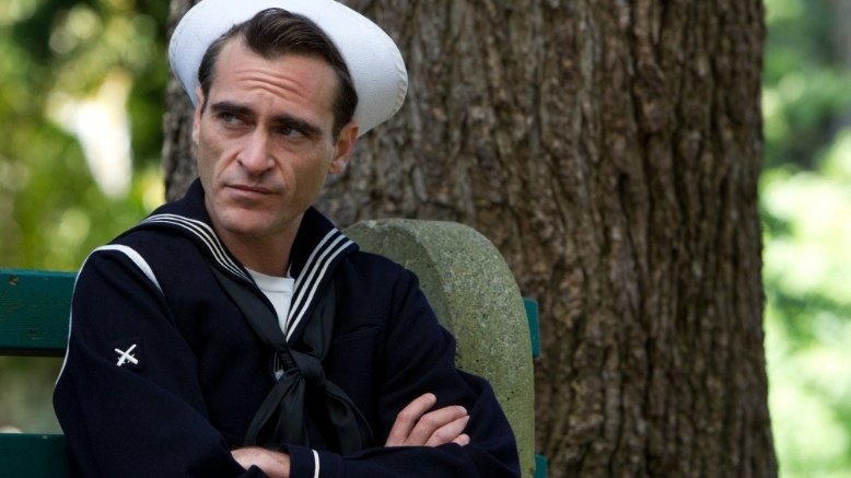 Қыз бала орысша ұят сөздермен мастурбация жасайды.