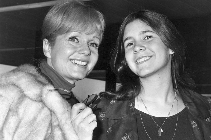 Дебби Рейнольдс и Кэрри Фишер, 1972 год / Фото: Getty Images