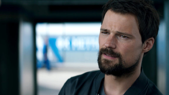 Данила Козловский о «Тренере», хейтерах и бездомных собаках