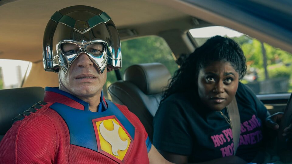 Жалаңаш жалаңаш қызметші