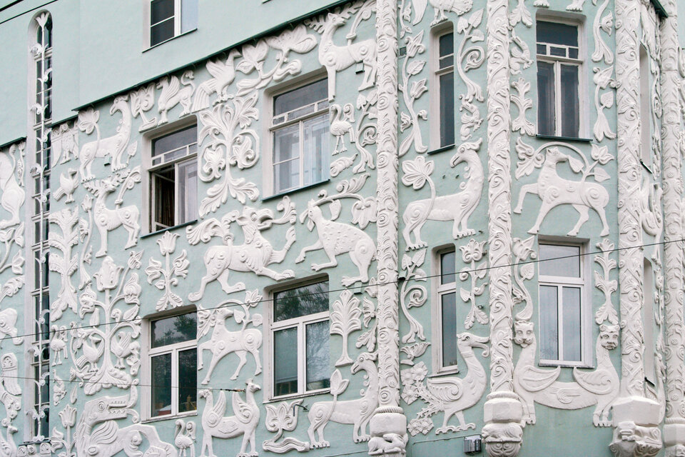 Фасад дома в москве
