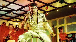 «Танцор диско»: как Митхун Чакраборти стал первым секс-символом в Болливуде и предтечей Цоя в СССР