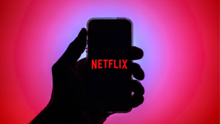 В этом году Netflix потратит на контент 17 млрд долларов. Сервис выпустил отчет и анонсировал премьеры